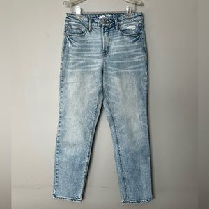 NWOT Old Navy Straight High Rise Jeans Size:8